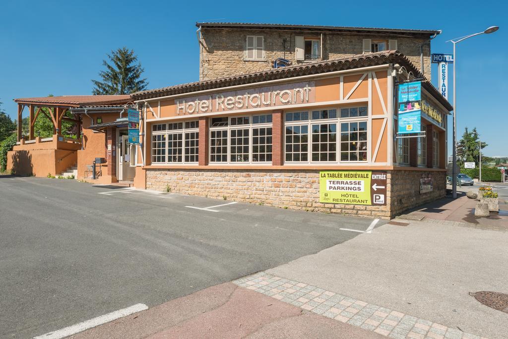 La Tablee Medievale Civrieux-dʼAzergues Екстериор снимка